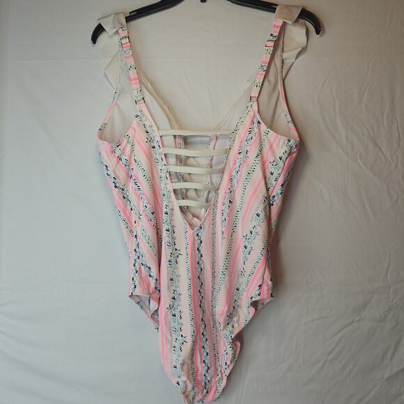 Lilly Pulitzer carmen One piece ruffle swimsuit Sz 14 resort white sea stripes - Picture 9 of 14